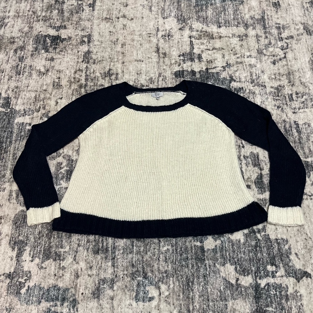 Tobi Black and Cream Crew Neck Sweater
